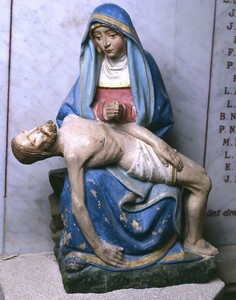 Vierge de Pitié, crédits photo Rivière, Philippe - © Inventaire général, ADAG